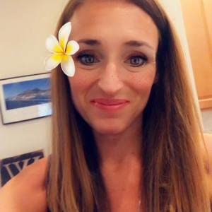 Meet your Posher, Deneke